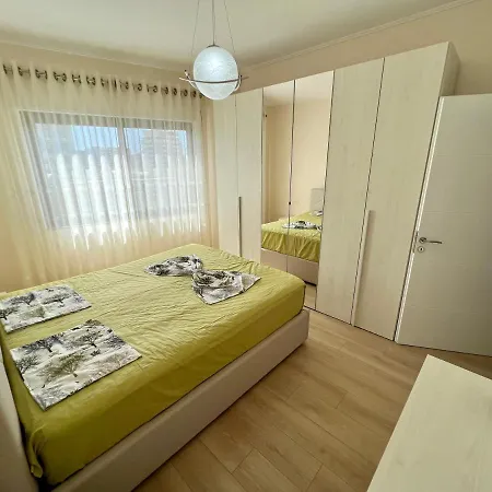 Appartement New Bazaar Cozy - 1 , 2 , 3 And 4 Tirana