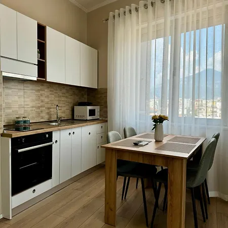 New Bazaar Cozy - 1 , 2 , 3&4 Apartament