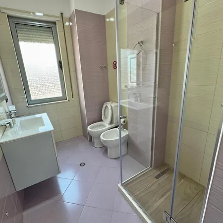 New Bazaar Cozy - 1 , 2 , 3&4 Apartament