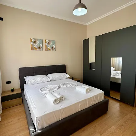 New Bazaar Cozy - 1 , 2 , 3&4 Apartament