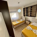 New Bazaar Cozy - 1 , 2 , 3 , 4 And 5 Appartamento