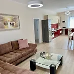 New Bazaar Cozy - 1 , 2 , 3 , 4 And 5 Appartamento Tirana