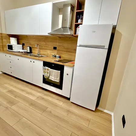 New Bazaar Cozy - 1 , 2 , 3 And 4 Tirana