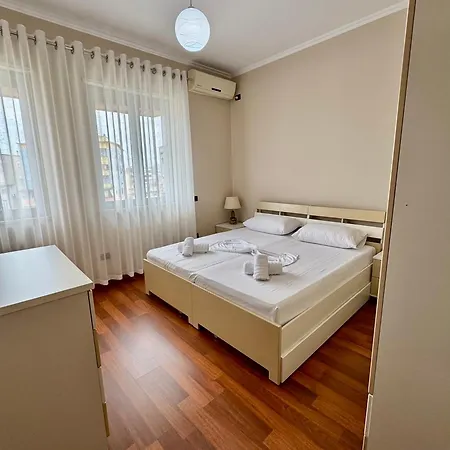 New Bazaar Cozy - 1 , 2 , 3 , 4 And 5 * Tirana